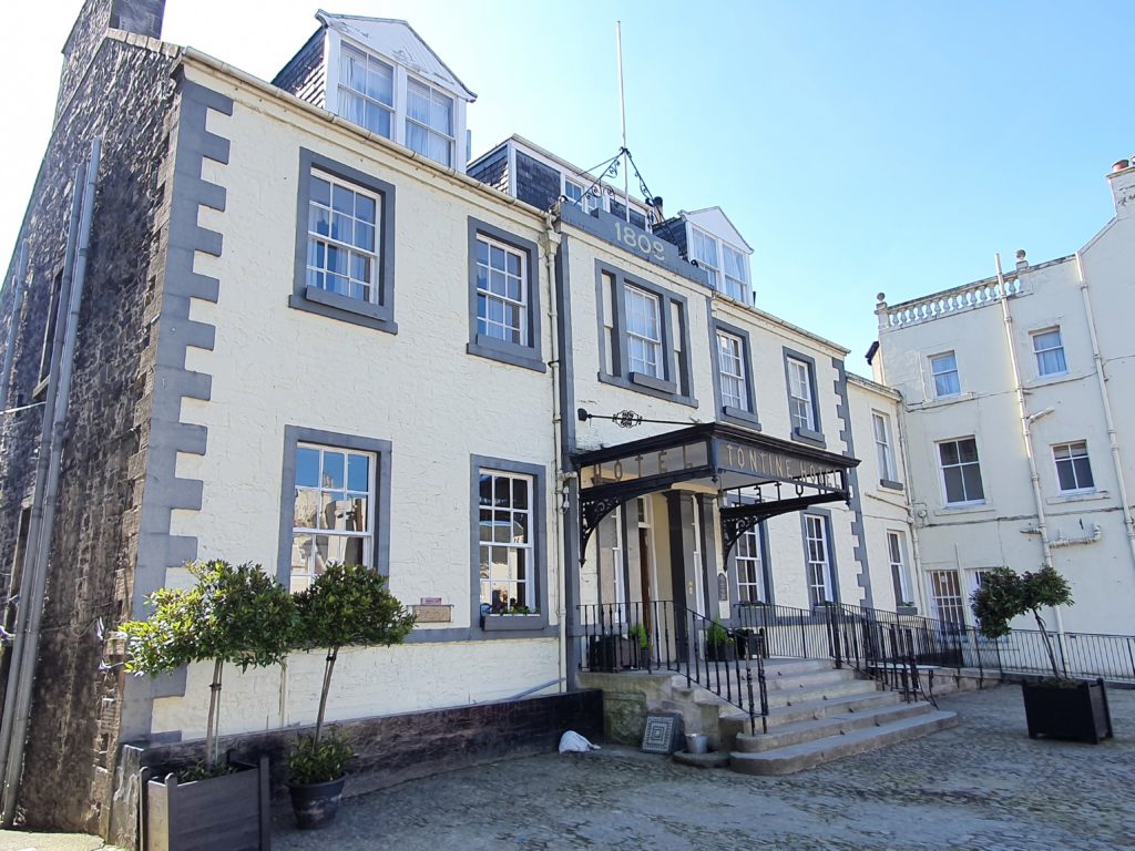 The Tontine, Peebles